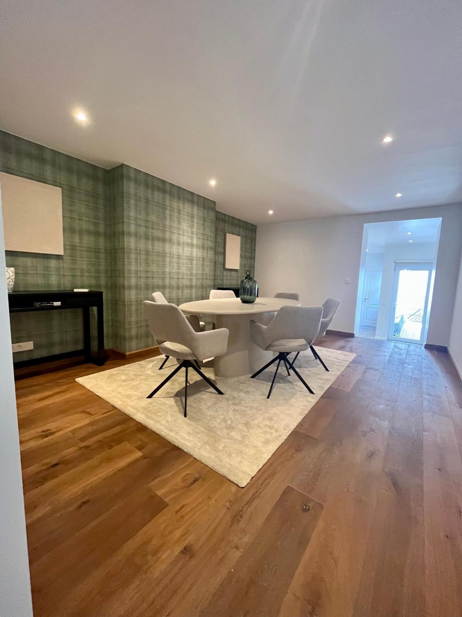 Stilias Apartment 6P City Center Брюксел Екстериор снимка